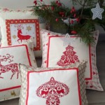 Polštářek se severským motivem Vyšívaný polštářek se severským motivem